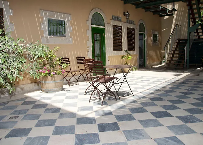 Market Courtyard - Suites